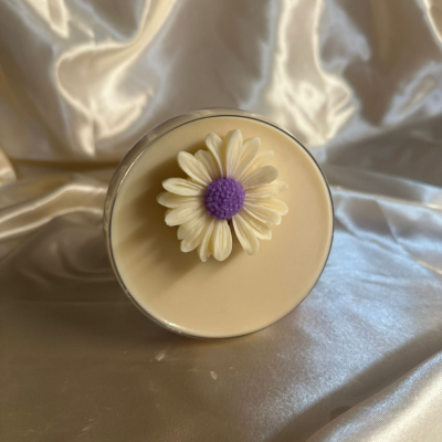 Lumânare parfumată handmade - Martini cocktail mov - Parfum de Lavandă