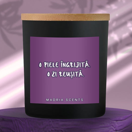 Lumanare parfumata handmade cu fitil in lemn si parfum premium, lumanare personalizata pentru domeniul de activitate cosmetician, cadou inspirat pentru cosmetician, cadou pentru familie sau prieteni apropiati